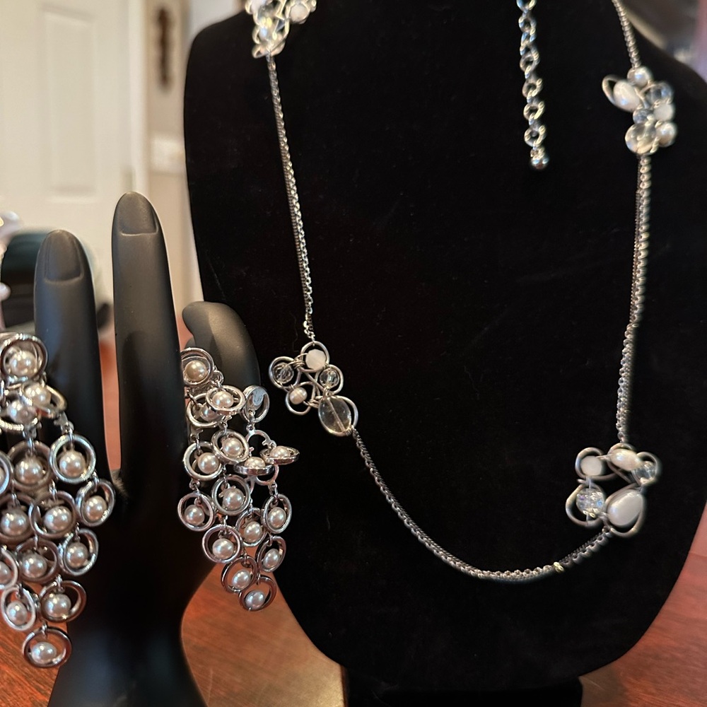 Pearl and silver tone necklace and earrings